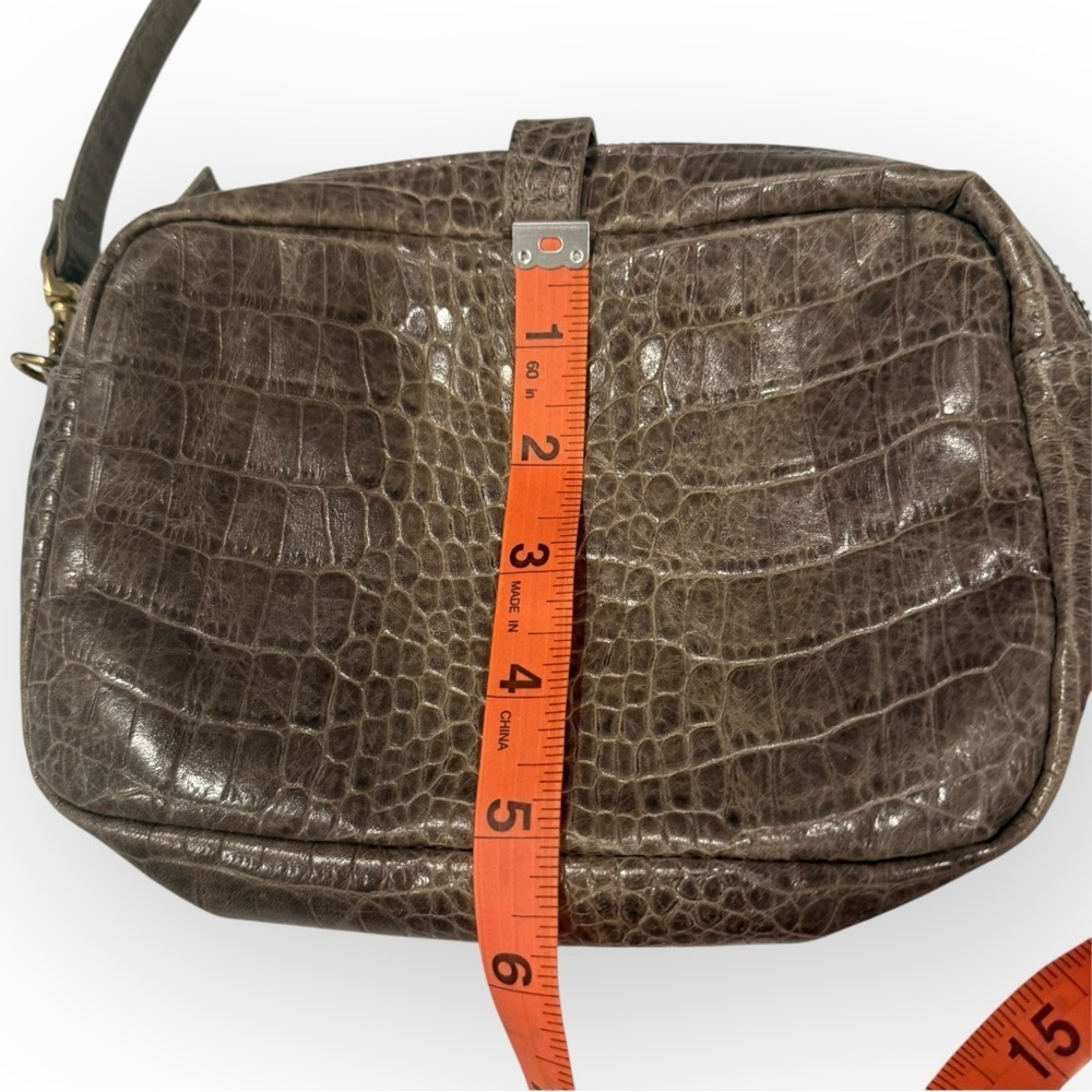 Clare V. Camera crocodile Leather Crossbody Bag - Picture 13 of 16